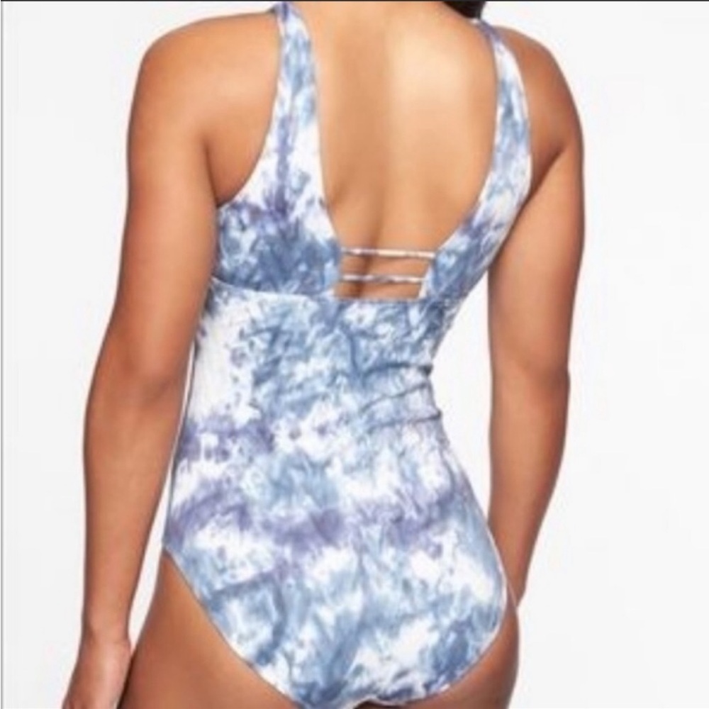 Athleta Tulum Keyhole Blue White Tie Dye One Piece Swim Suit Size S - Picture 2 of 8